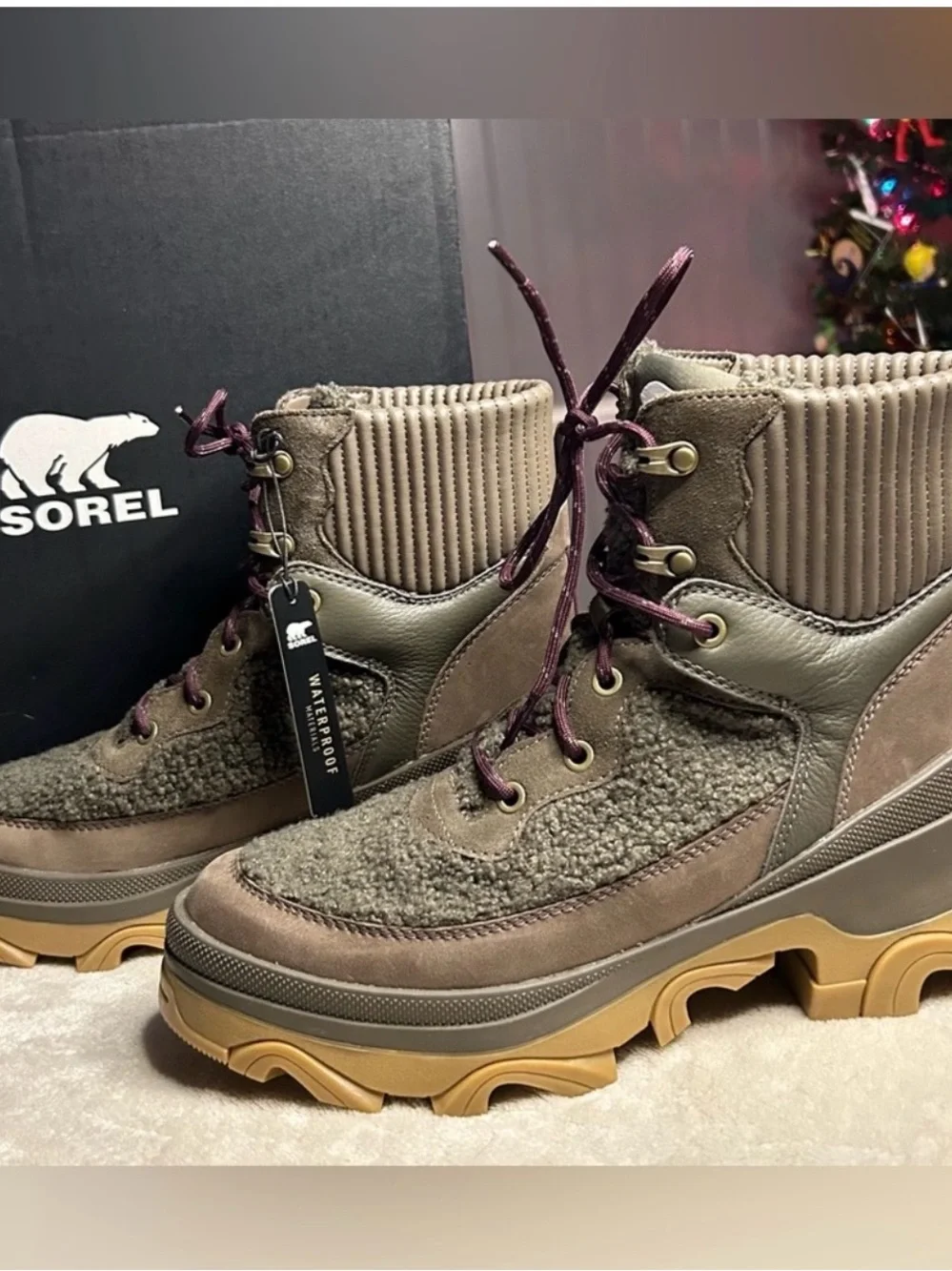 SOREL Women’s Olive Green Waterproof Lace-Up Winter Boots